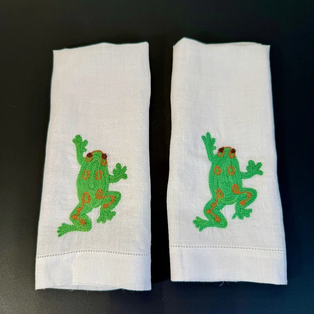 Vintage, 2 Unused White Madeira Linen , Embroidered Frog Finger Tip Guest Towels